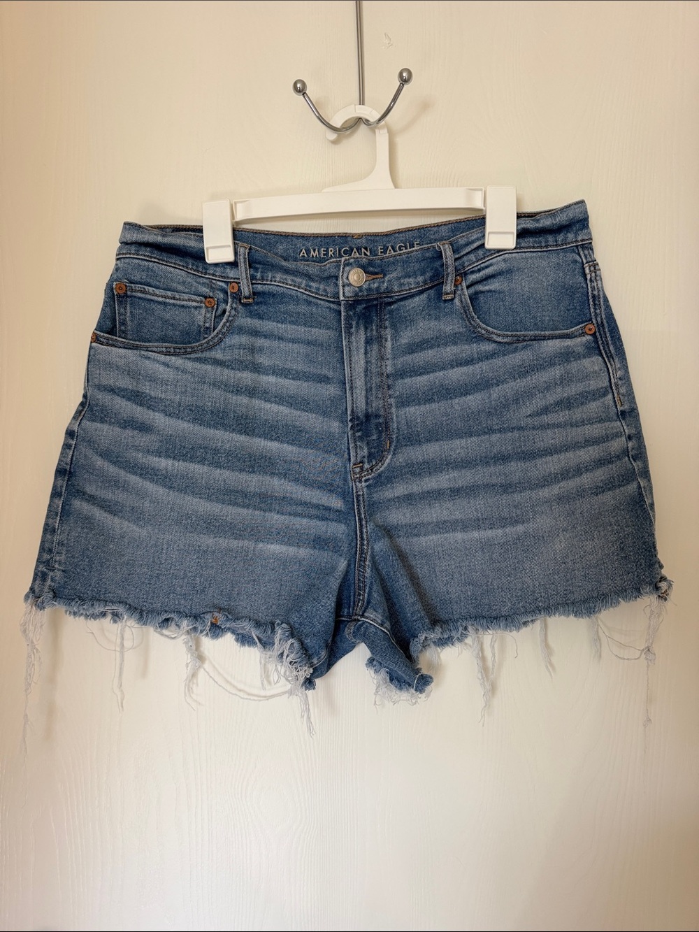 American Eagle Highest Rise 90s Boyfriend Shorts
